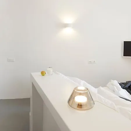 Elegant Santorini House 3 Bedroom Caldera View-outdoor Hot