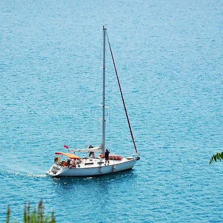 Elegant Santorini House 3 Bedroom Villa Caldera View-Hottub