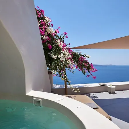 Elegant Santorini House 3 Bedroom Villa Caldera View-Hottub Villa *