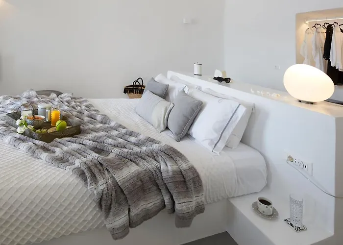 Elegant Santorini House 3 Bedroom Caldera View-outdoor Hot *