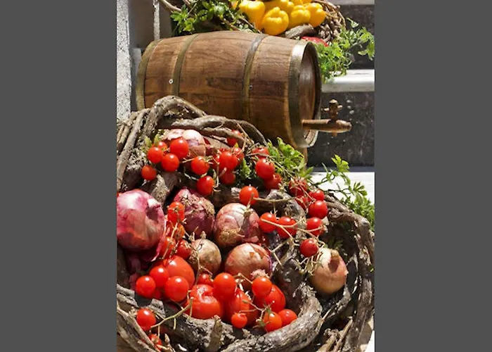 Villa Elegant Santorini House 3 Bedroom Caldera View-outdoor Hot Tholos (Santorini)