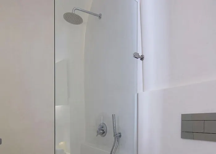 Elegant Santorini House 3 Bedroom Caldera View-outdoor Hot Villa *