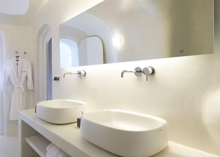 Elegant Santorini House 3 Bedroom Caldera View-outdoor Hot Villa Tholos (Santorini)