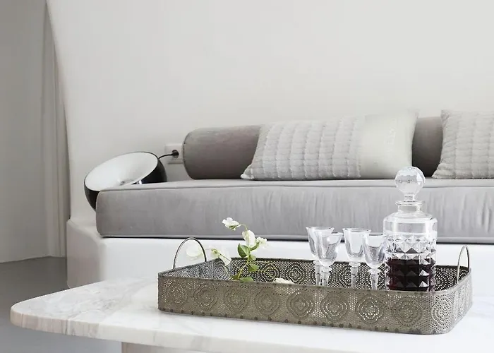 Elegant Santorini House 3 Bedroom Caldera View-outdoor Hot Tholos (Santorini)